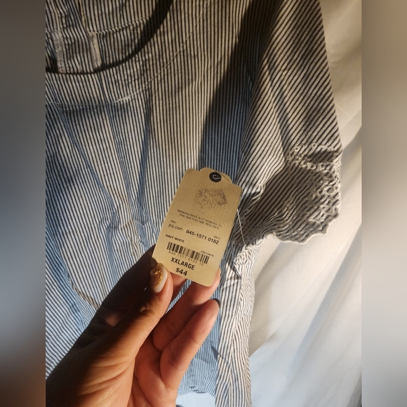 Pinstriped Top - Picture 4 of 5